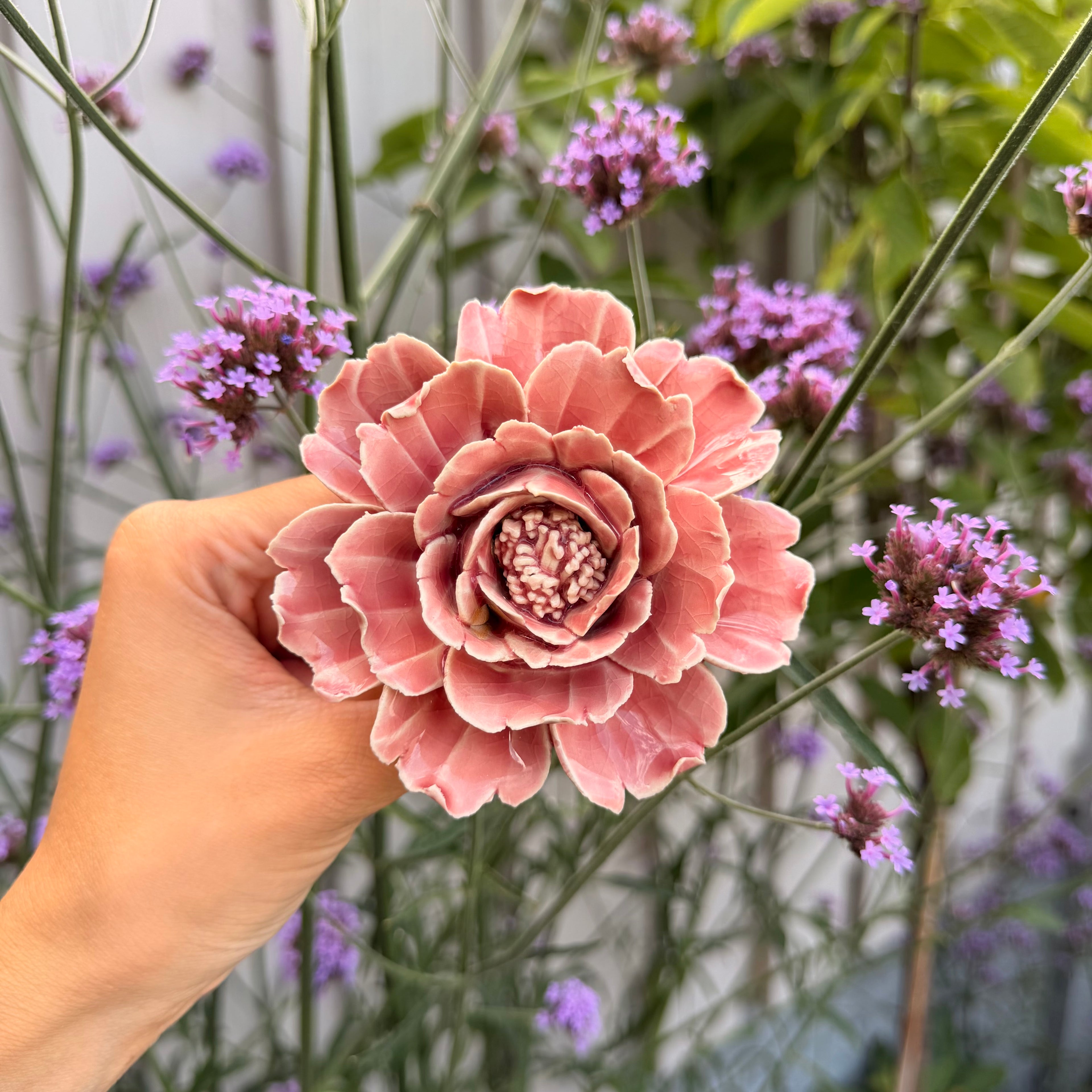 Bloem keramiek pioenroos