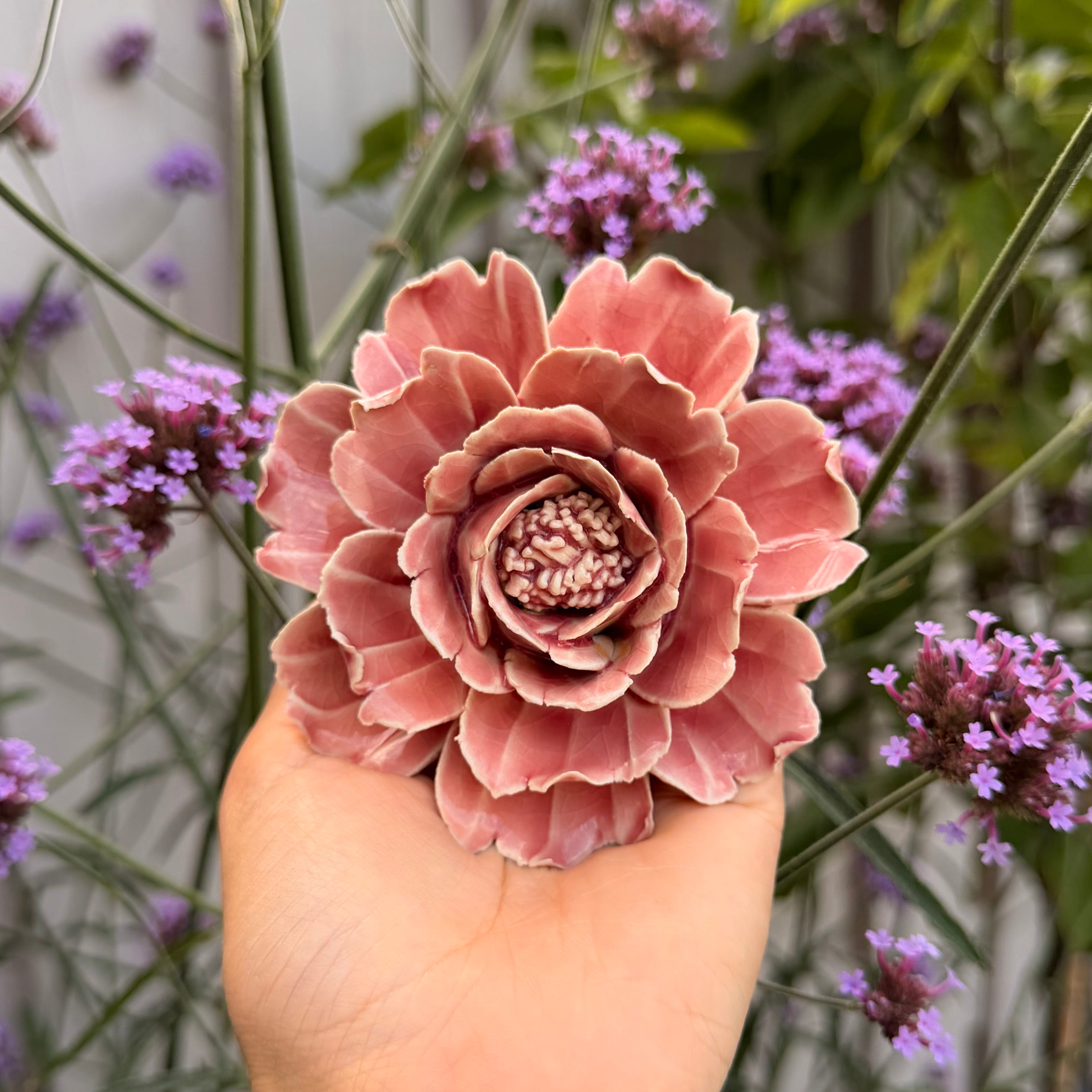 Bloem keramiek pioenroos