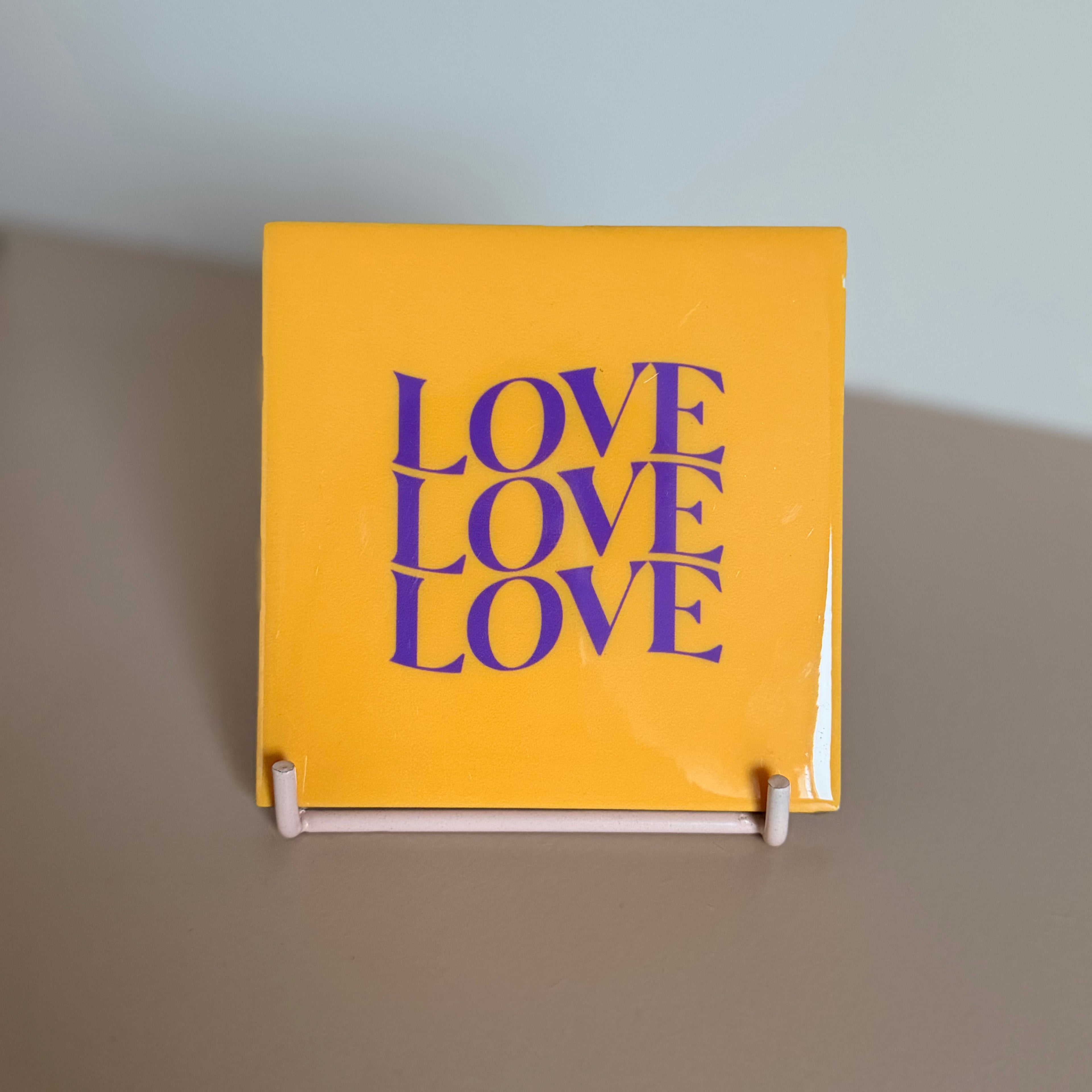 Tegeltje - love love