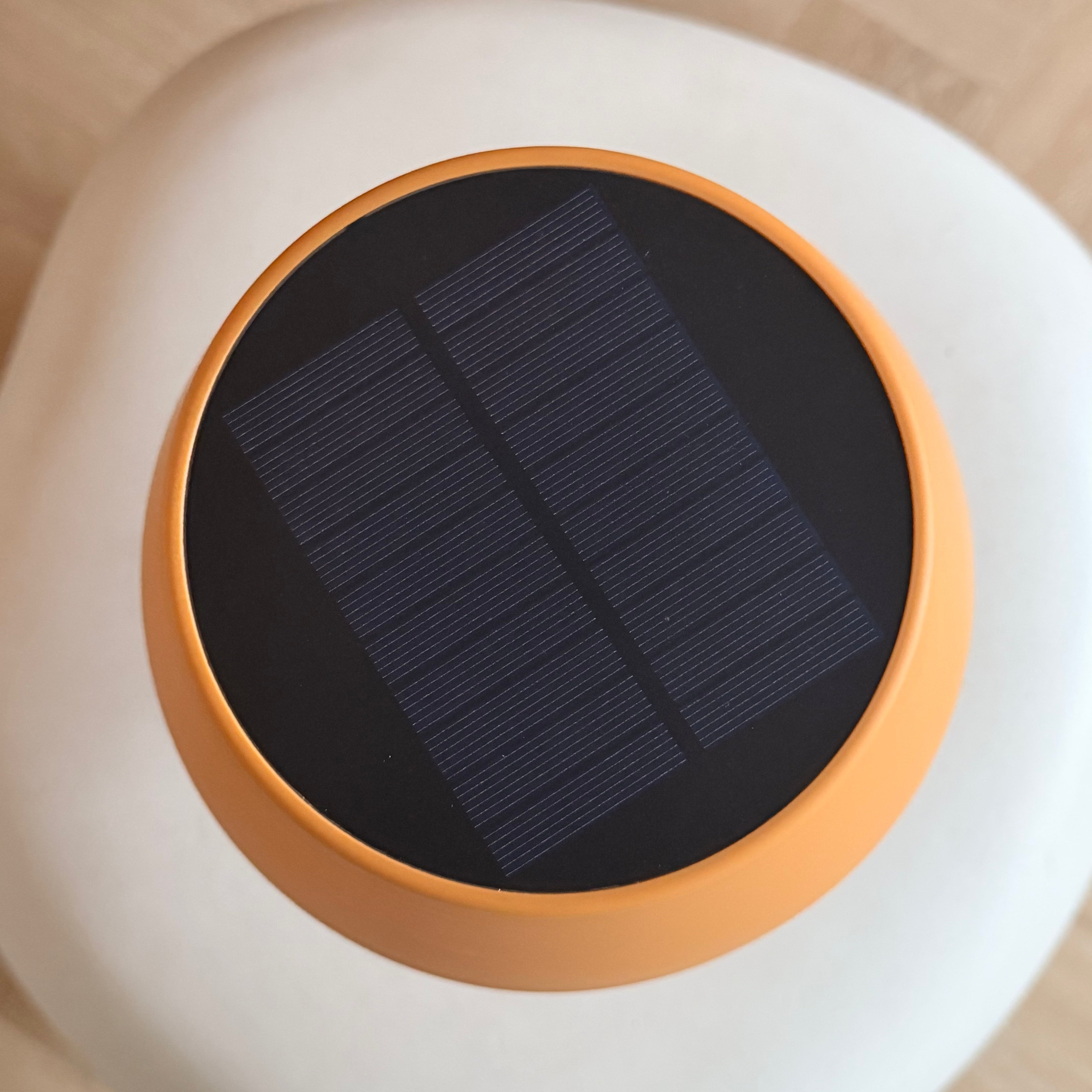 Tafellamp solar buiten oker